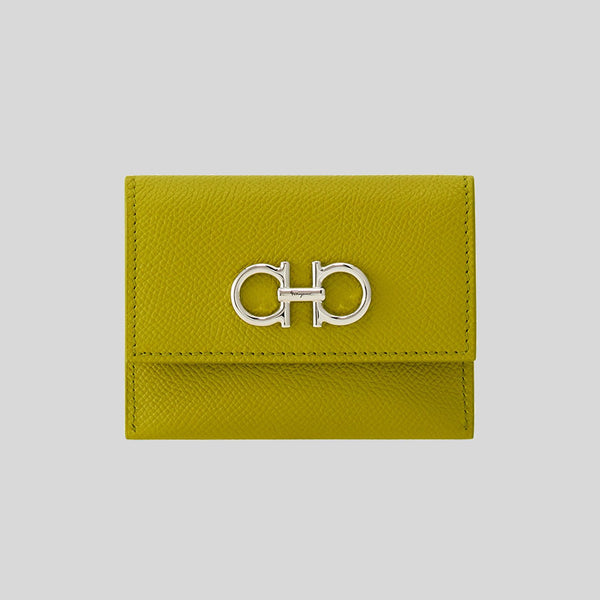 FERRAGAMO Gancini Card Holder Lemongrass 785212 lussocitta lusso citta