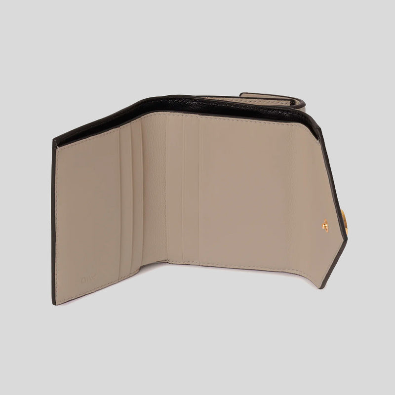 CHLOE Small Envelope Trifold Wallet In Grained Leather Motty Grey CHC25SP543O93