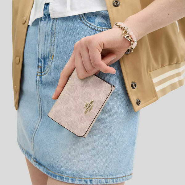 COACH Card Holder Wallet In Blocked Signature Canvas Sand/Tan CZ446
